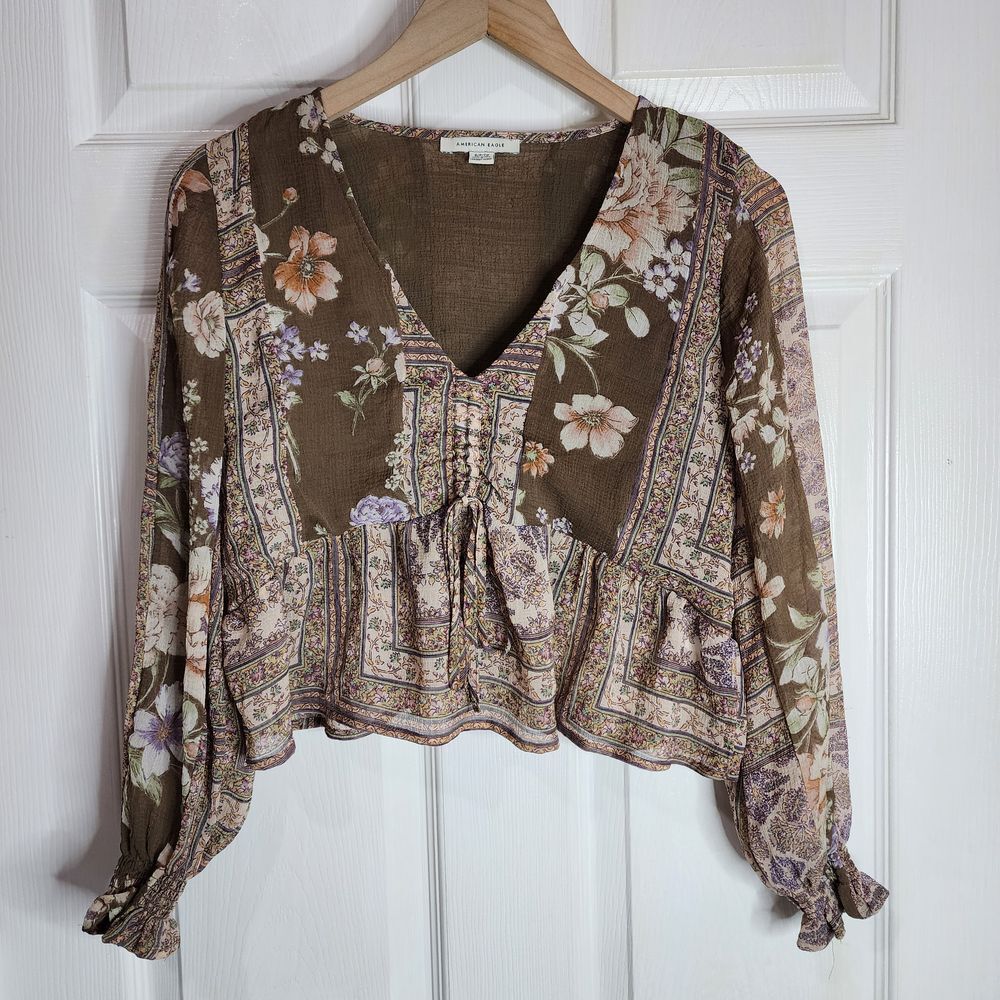American Eagle Outfitters Brown Floral V-Neck Peasant Top